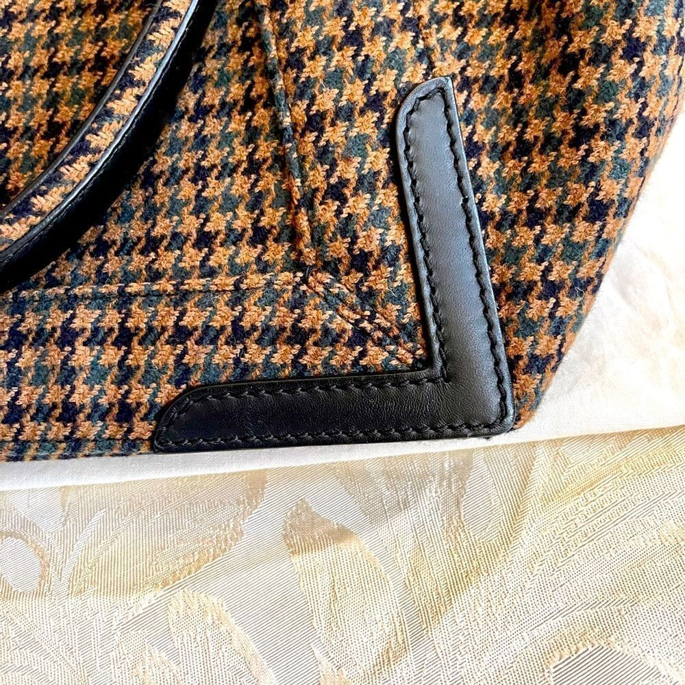 ‎Balenciaga Navy Cabas Wool Tote - Picture 6 of 13